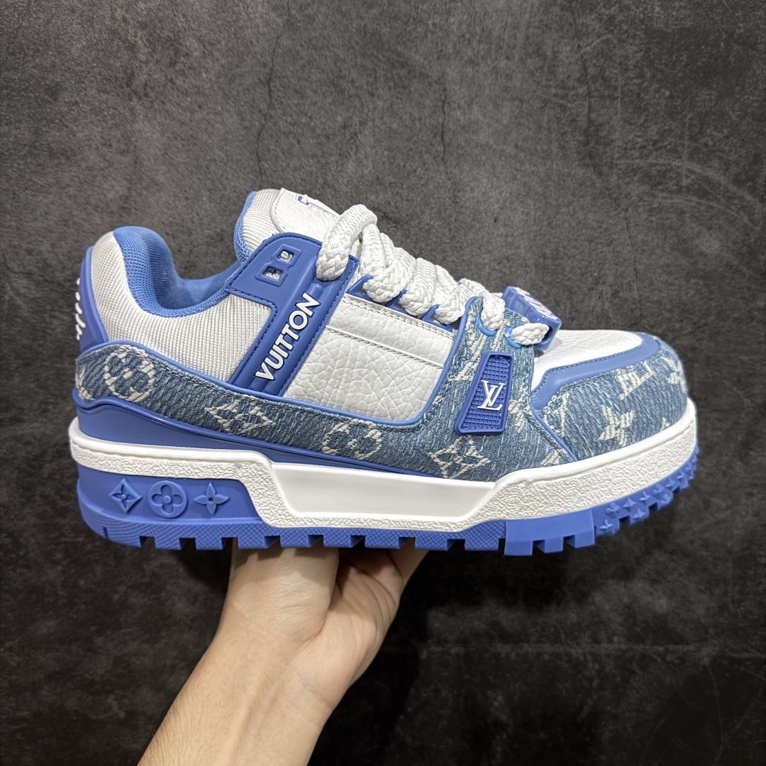 【PK纯原版】Louis Vuitton 路易威登 LV Trainer Maxi 小胖丁系列面包鞋 白蓝牛仔胖丁 海淘代购同渠道品质 高端零售 外贸充正专供 原版购入开发 ZP级全套包装 完美楦型 正确卡色 大底TPU 质感媲美原版 细节与原版一致 请注意区分市面通货材 尺码：39 40 41 42 43 44 45 46-选品中心