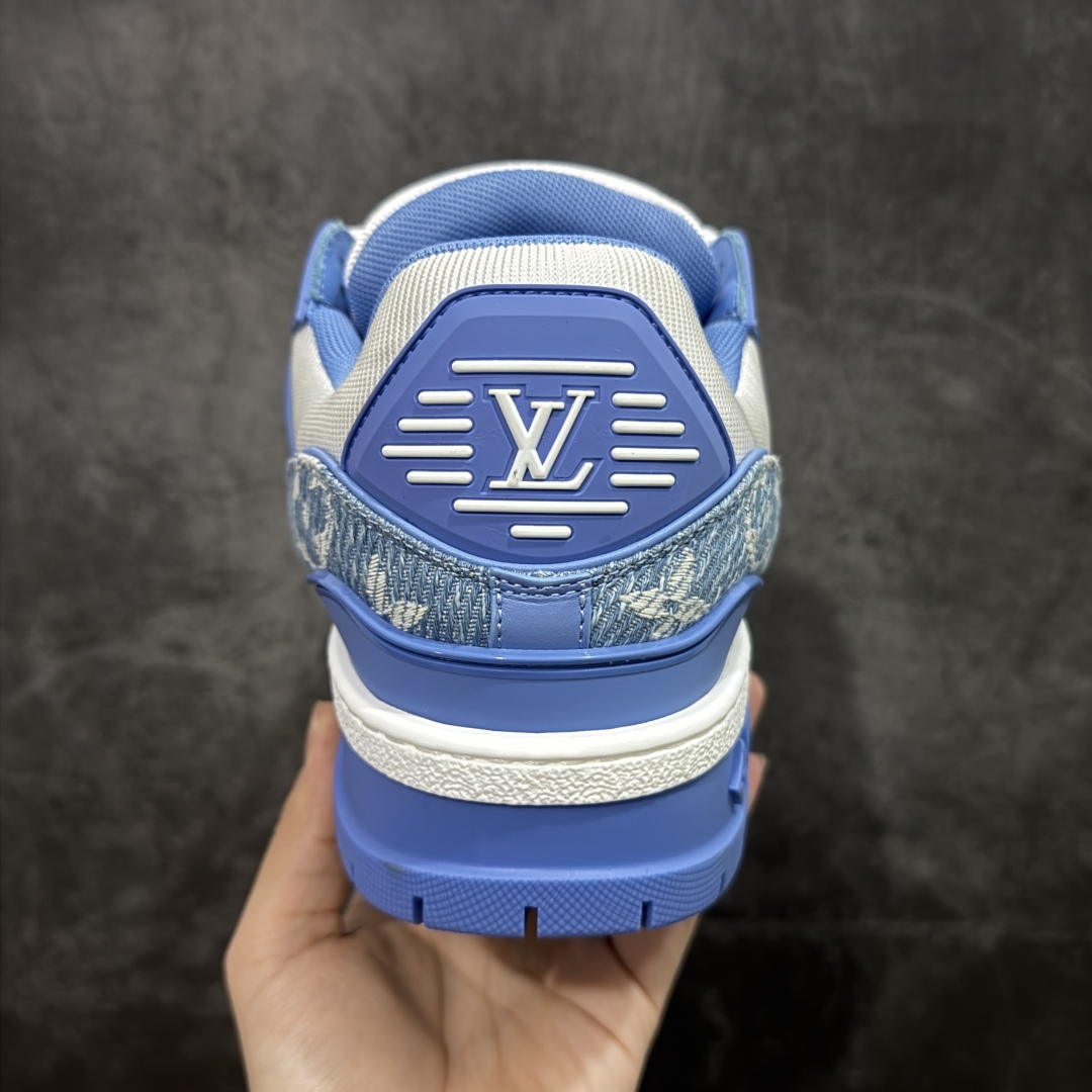 图片[4]-【PK纯原版】Louis Vuitton 路易威登 LV Trainer Maxi 小胖丁系列面包鞋 白蓝牛仔胖丁 海淘代购同渠道品质 高端零售 外贸充正专供 原版购入开发 ZP级全套包装 完美楦型 正确卡色 大底TPU 质感媲美原版 细节与原版一致 请注意区分市面通货材 尺码：39 40 41 42 43 44 45 46-选品中心