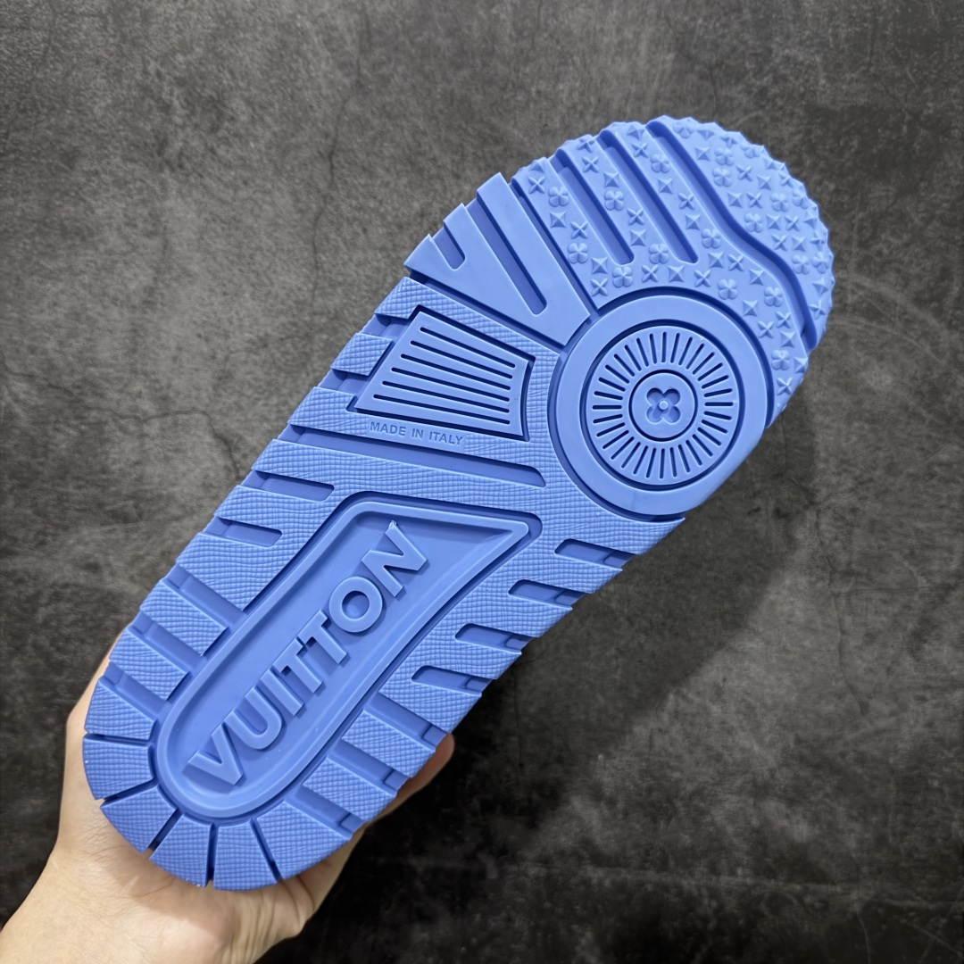 图片[9]-【PK纯原版】Louis Vuitton 路易威登 LV Trainer Maxi 小胖丁系列面包鞋 白蓝牛仔胖丁 海淘代购同渠道品质 高端零售 外贸充正专供 原版购入开发 ZP级全套包装 完美楦型 正确卡色 大底TPU 质感媲美原版 细节与原版一致 请注意区分市面通货材 尺码：39 40 41 42 43 44 45 46-选品中心