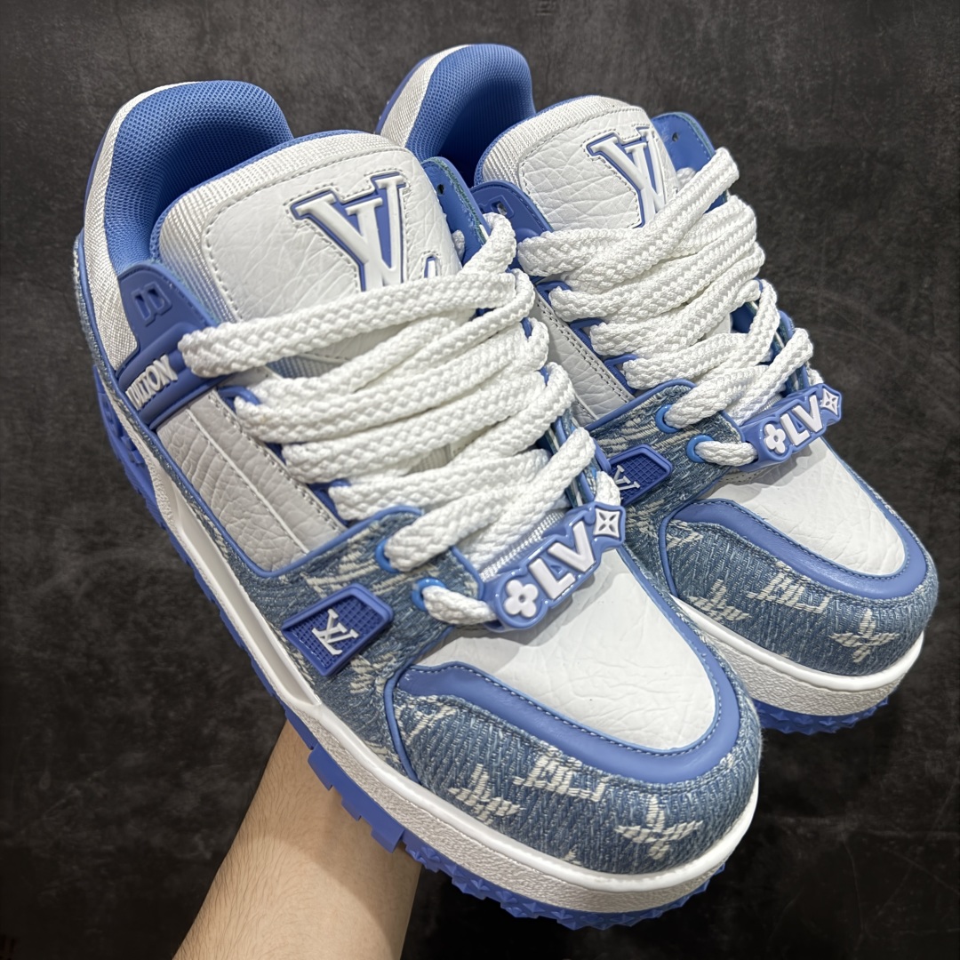 【PK纯原版】Louis Vuitton 路易威登 LV Trainer Maxi 小胖丁系列面包鞋 白蓝牛仔胖丁 海淘代购同渠道品质 高端零售 外贸充正专供 原版购入开发 ZP级全套包装 完美楦型 正确卡色 大底TPU 质感媲美原版 细节与原版一致 请注意区分市面通货材 尺码：39 40 41 42 43 44 45 46-选品中心