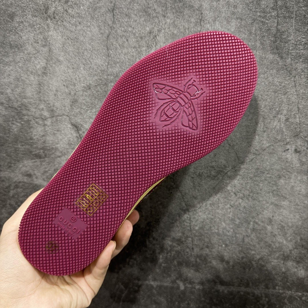 图片[9]-【广东纯原版】Gucci做旧小脏鞋 老花钻款 ZP开发 原版开模 金属双G水晶圆柱形标 Gucci原版纹织带 真正水洗布标 鞋面擦色牛皮拼接经典双G布面料，皮面切口全油边封口工艺，原版毛巾布里细腻柔软更舒适透气，垫脚乳胶注塑一体，私模钢印，双色原版TPU大底(下层宽，上层窄) 配进口原版四边封干燥剂、原版18股鞋带，绿色盒子，与专柜配套包装一致 尺码：35-39-选品中心