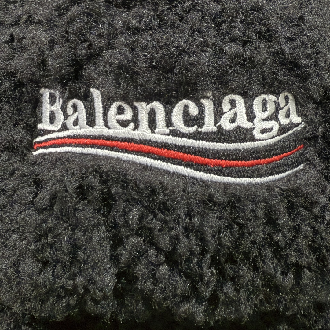 图片[7]-【顶级外贸版本】Balenciaga 巴黎世家 顶级专柜 秋冬限定 巴黎世家羊毛毛拖拖鞋 巴黎时装周新款 小红书推荐 原版开模 代购版本 进口小羊毛 原版字母拼色 原版私膜发泡大底 全套专柜包装 尺码：35 36 37 38 39 40 41 42 43 44 45-选品中心
