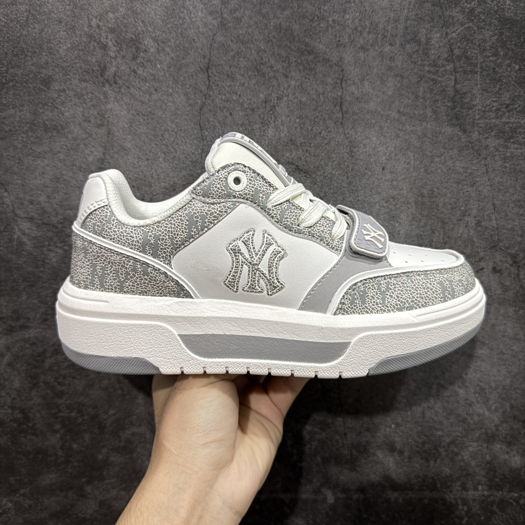 【纯原升级版】韩国洋基队NY大标潮流老爹鞋 MLB小白鞋市面上唯一顶级纯原版本 原材料打造 原楦原档案数据开发版型 完美鞋头弧度/后套收口效果🆚市面文案版本‼️ 原厂立体填充鞋舌海绵 中底注胶孔原数据开发模具大底 原厂转印标 保证不掉字 内增高6cm 原厂1:1模具开发 原厂进口纳米材质 原厂 全套手提袋 原盒雷射防伪标包装 天猫订单品质 官网尺码35 36 36.5 37.5 38 38.5 39 40 40.5 41 42 42.5 43 44 44.5 45-选品中心