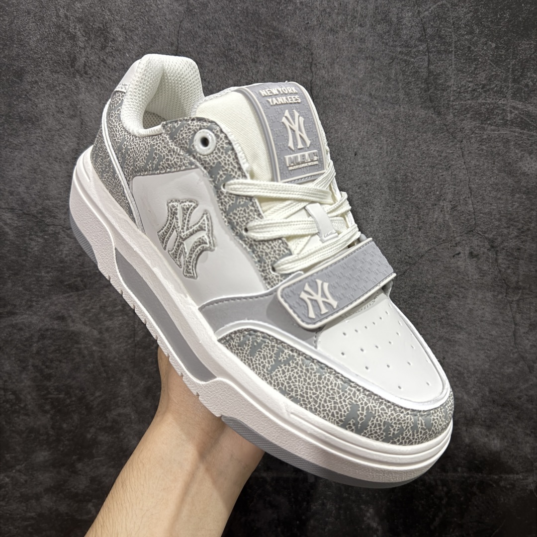 图片[3]-【纯原升级版】韩国洋基队NY大标潮流老爹鞋 MLB小白鞋市面上唯一顶级纯原版本 原材料打造 原楦原档案数据开发版型 完美鞋头弧度/后套收口效果🆚市面文案版本‼️ 原厂立体填充鞋舌海绵 中底注胶孔原数据开发模具大底 原厂转印标 保证不掉字 内增高6cm 原厂1：1模具开发 原厂进口纳米材质 原厂 全套手提袋 原盒雷射防伪标包装 天猫订单品质 官网尺码35 36 36.5 37.5 38 38.5 39 40 40.5 41 42 42.5 43 44 44.5 45-选品中心