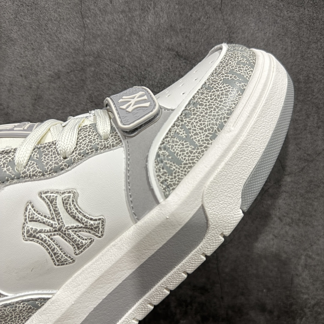 图片[6]-【纯原升级版】韩国洋基队NY大标潮流老爹鞋 MLB小白鞋市面上唯一顶级纯原版本 原材料打造 原楦原档案数据开发版型 完美鞋头弧度/后套收口效果🆚市面文案版本‼️ 原厂立体填充鞋舌海绵 中底注胶孔原数据开发模具大底 原厂转印标 保证不掉字 内增高6cm 原厂1：1模具开发 原厂进口纳米材质 原厂 全套手提袋 原盒雷射防伪标包装 天猫订单品质 官网尺码35 36 36.5 37.5 38 38.5 39 40 40.5 41 42 42.5 43 44 44.5 45-选品中心