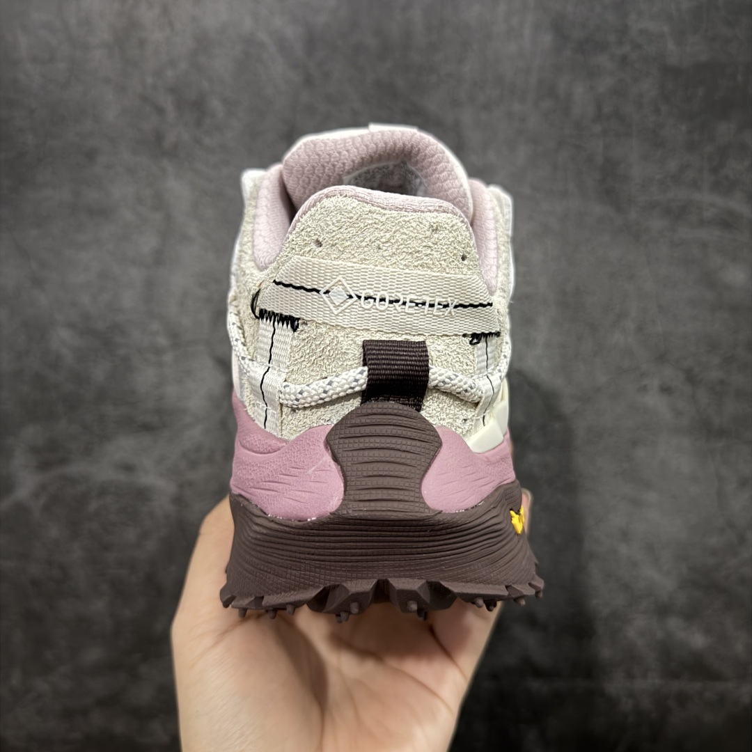 图片[4]-【绿x纯原】可隆KOLON SPORT LITCAMP MEGA 时尚舒适 低帮 户外防水功能鞋 男女同款 防水支撑轻便回弹 低帮徒步鞋 广东纯原大厂出品 纯原版本👏 脚感软到像踩云朵☁️—鞋面柔软贴合脚型 走石子路也不硌脚 防滑V黄金大底纹路深似锯齿，泥地、陡坡都稳稳拿捏 下雨天也不怕打滑 黑色耐脏又百搭 日常穿去上班是低调质感 进山徒步是可靠装备，从城市到山野，一双鞋承包所有 “出走计划” 尺码：36.5-46-选品中心