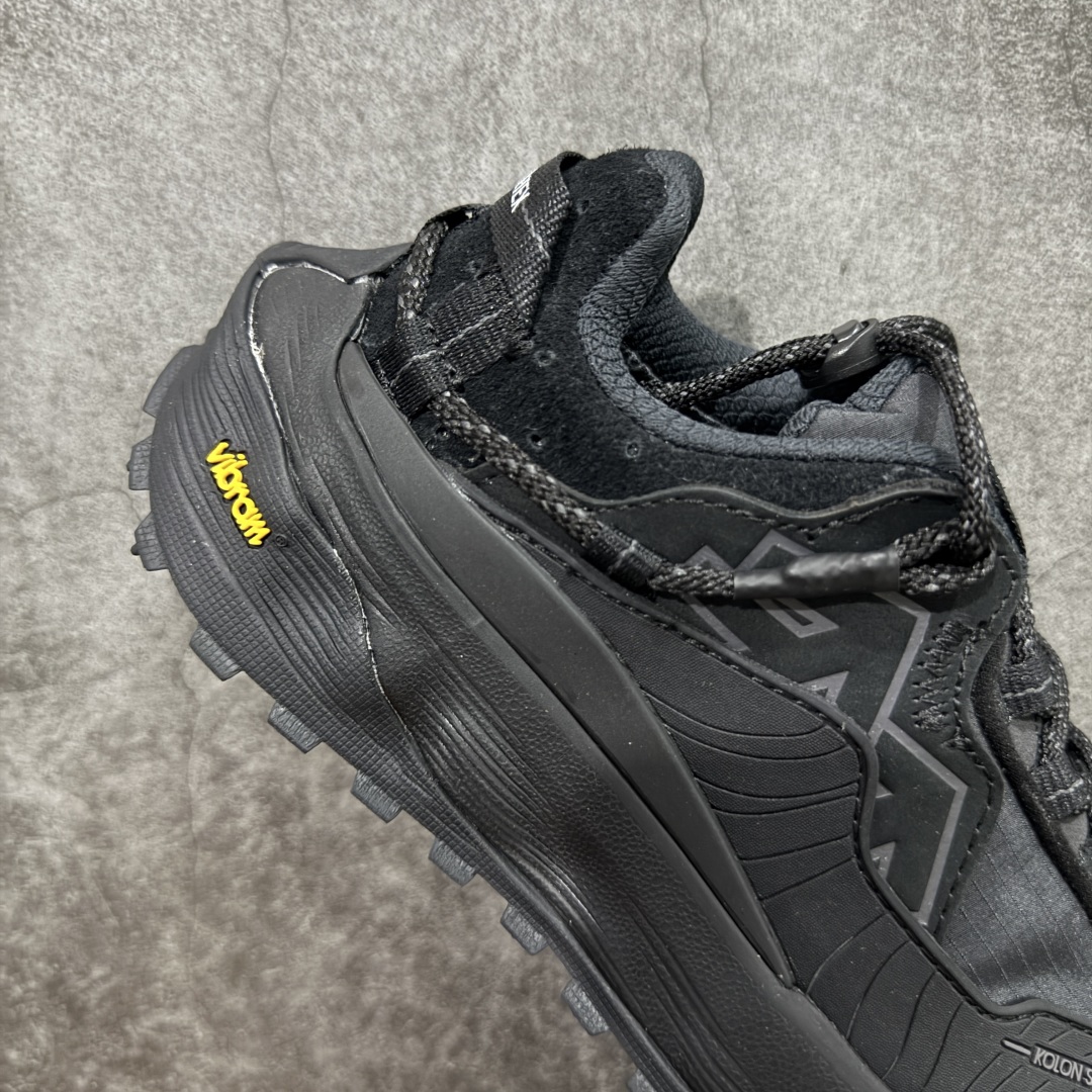 图片[7]-【绿x纯原】可隆KOLON SPORT LITCAMP MEGA 时尚舒适 低帮 户外防水功能鞋 男女同款 防水支撑轻便回弹 低帮徒步鞋 广东纯原大厂出品 纯原版本👏 脚感软到像踩云朵☁️—鞋面柔软贴合脚型 走石子路也不硌脚 防滑V黄金大底纹路深似锯齿，泥地、陡坡都稳稳拿捏 下雨天也不怕打滑 黑色耐脏又百搭 日常穿去上班是低调质感 进山徒步是可靠装备，从城市到山野，一双鞋承包所有 “出走计划” 尺码：36.5-46-选品中心