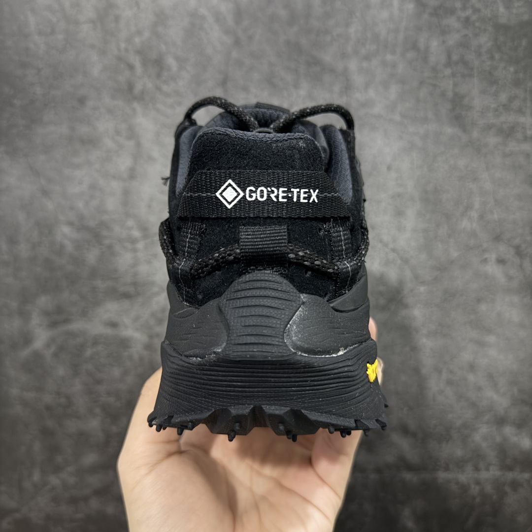 图片[4]-【绿x纯原】可隆KOLON SPORT LITCAMP MEGA 时尚舒适 低帮 户外防水功能鞋 男女同款 防水支撑轻便回弹 低帮徒步鞋 广东纯原大厂出品 纯原版本👏 脚感软到像踩云朵☁️—鞋面柔软贴合脚型 走石子路也不硌脚 防滑V黄金大底纹路深似锯齿，泥地、陡坡都稳稳拿捏 下雨天也不怕打滑 黑色耐脏又百搭 日常穿去上班是低调质感 进山徒步是可靠装备，从城市到山野，一双鞋承包所有 “出走计划” 尺码：36.5-46-选品中心