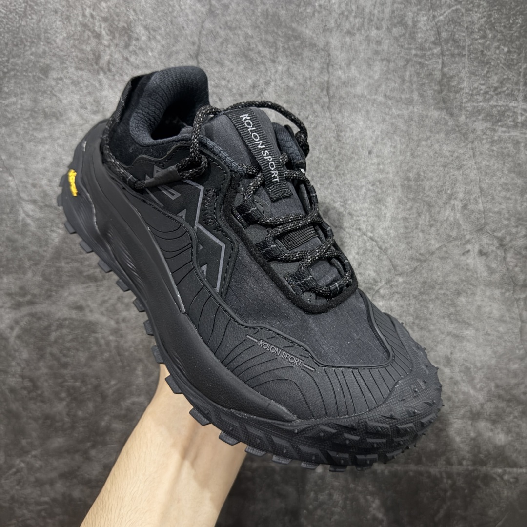 图片[3]-【绿x纯原】可隆KOLON SPORT LITCAMP MEGA 时尚舒适 低帮 户外防水功能鞋 男女同款 防水支撑轻便回弹 低帮徒步鞋 广东纯原大厂出品 纯原版本👏 脚感软到像踩云朵☁️—鞋面柔软贴合脚型 走石子路也不硌脚 防滑V黄金大底纹路深似锯齿，泥地、陡坡都稳稳拿捏 下雨天也不怕打滑 黑色耐脏又百搭 日常穿去上班是低调质感 进山徒步是可靠装备，从城市到山野，一双鞋承包所有 “出走计划” 尺码：36.5-46-选品中心