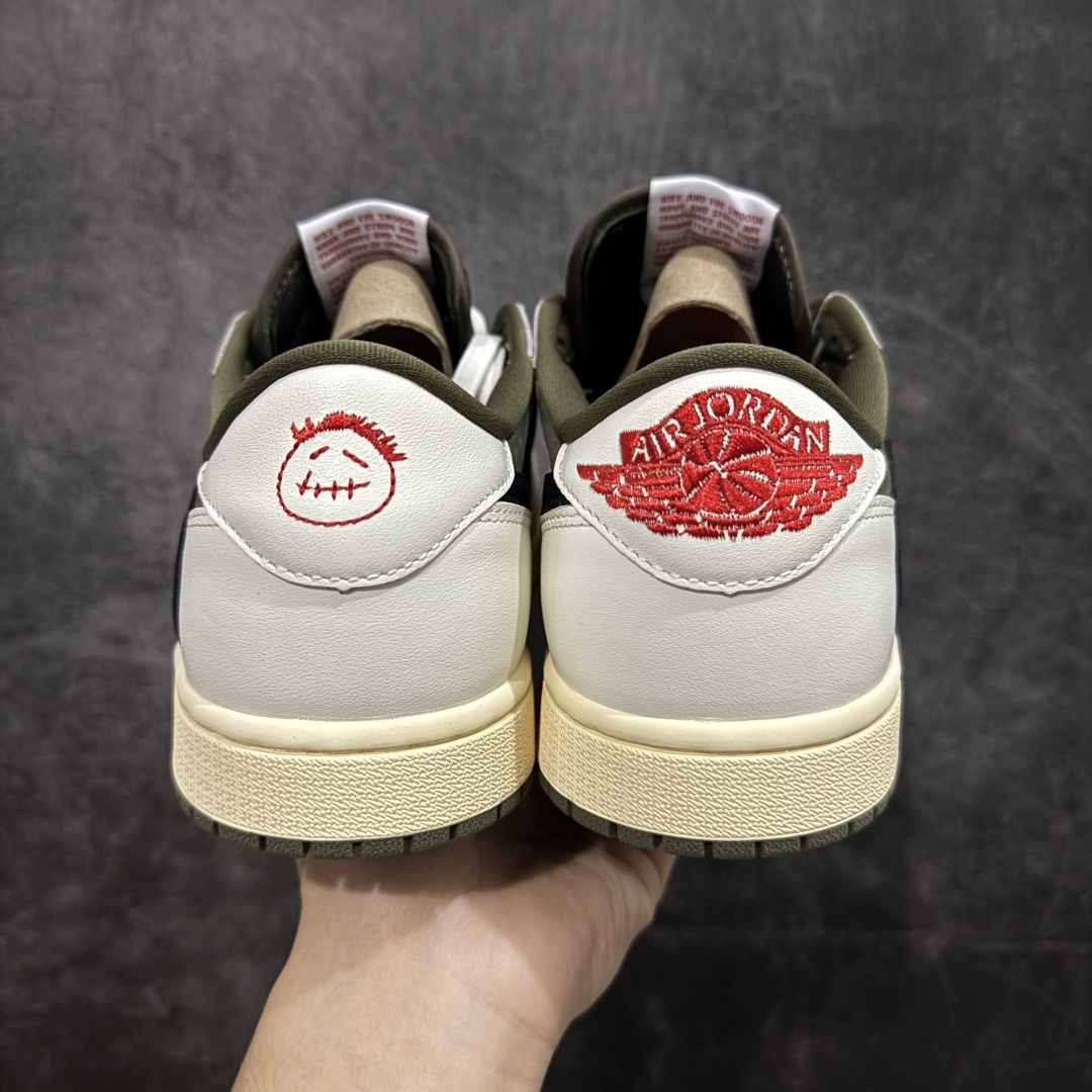 图片[4]-【原厂版】Air Jordan 1 x Travis Scott AJ1 x TS联名绿黑倒钩低帮 DM7866-200 超级强悍品质 可对比市场各大纯原版本 专业aj大厂出品 对细节的把控毋庸置疑 材料也是用最接近原鞋的头层皮料 所有地方都没有做到减配 原厂鞋楦打造完美鞋型 整体鞋型以及后跟做的弧度做的非常好 鞋带为原厂打蜡鞋带 粗细程度同步原鞋 裁片清洁度到位 无明显瑕疵毛边 免修产品 正确针车 该重针 该有尖角的地方都有做到 鞋价格非常香 转手可闭眼卖高价 到手各位就知道货有多好 绝对秒杀一切同价格货品 尺码：36-47.5-选品中心