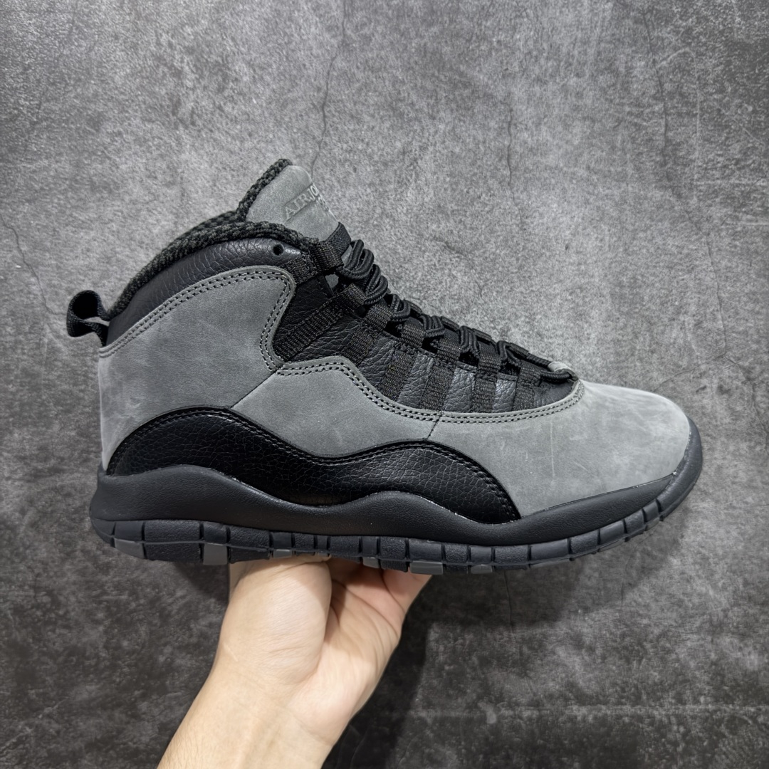 【外贸纯原】Air Jordan 10 OG“Steel”2025复刻 aj10 灰黑色 HJ6779-001 市场首发版本 高端品质 头层原厂皮料 原盒包装 圈内知名口碑大厂出品 原楦原纸板 原厂皮料 原厂碳板打造 极致一眼正品既视感 高端外贸零售专供品质 尺码：40 40.5 41 42 42.5 44 44.5 45 46 47.5-选品中心