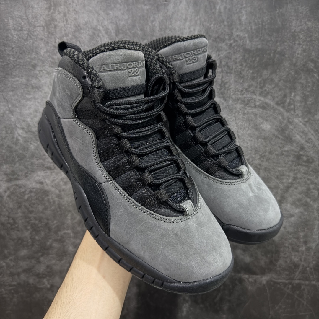 【外贸纯原】Air Jordan 10 OG“Steel”2025复刻 aj10 灰黑色 HJ6779-001 市场首发版本 高端品质 头层原厂皮料 原盒包装 圈内知名口碑大厂出品 原楦原纸板 原厂皮料 原厂碳板打造 极致一眼正品既视感 高端外贸零售专供品质 尺码：40 40.5 41 42 42.5 44 44.5 45 46 47.5-选品中心