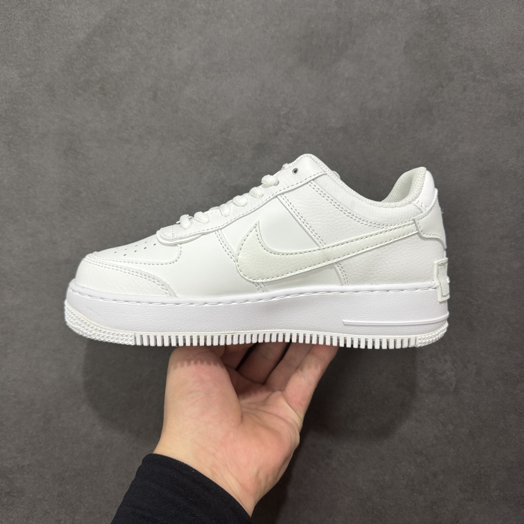 图片[2]-福利特价【GQ福利】Nike Air Force 1 Low 空军一号低帮运动休闲板鞋 原楦头原纸板 打造纯正空军版型 专注外贸渠道 全掌内置蜂窝气垫 原盒配件 原厂中底钢印、拉帮完美 尺码：36 36.5 37.5 38 38.5 39 40 40.5 41 42 42.5 43 44 44.5 45 编码：GQA160170-选品中心