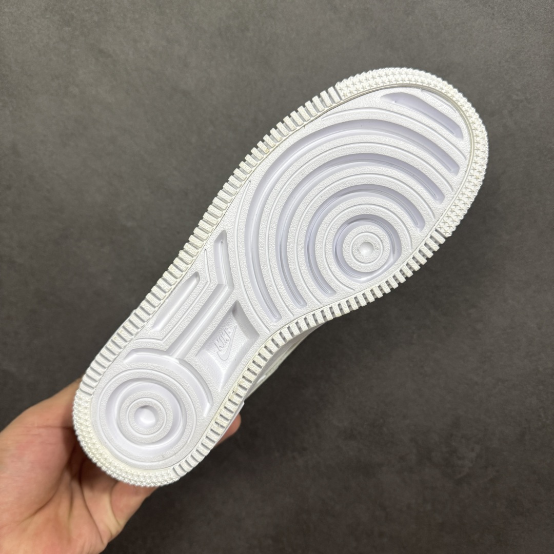 图片[9]-福利特价【GQ福利】Nike Air Force 1 Low 空军一号低帮运动休闲板鞋 原楦头原纸板 打造纯正空军版型 专注外贸渠道 全掌内置蜂窝气垫 原盒配件 原厂中底钢印、拉帮完美 尺码：36 36.5 37.5 38 38.5 39 40 40.5 41 42 42.5 43 44 44.5 45 编码：GQA160170-选品中心