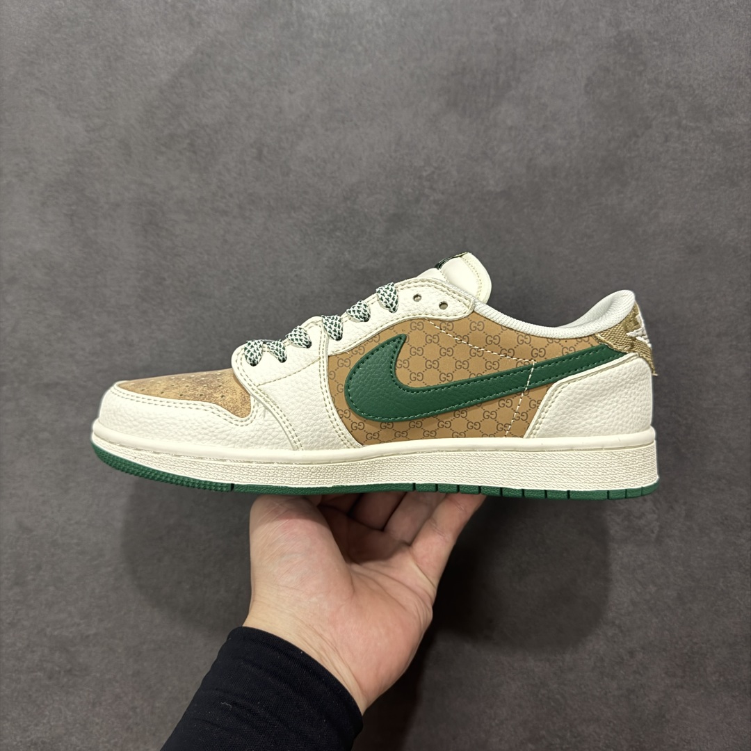 图片[2]-【定制版】Nike Jordan Air Jordan 1 “古驰联名——花纹米绿红” 高端定制 乔丹低帮休闲板鞋 大厂纯原品质出货 纯正版型 定制鞋盒 皮料切割干净无任何毛边 细节完美 超高清洁度 货号：QW5088-206 尺码：36 36.5 37.5 38 38.5 39 40 40.5 41 42 42.5 43 44 44.5 45 编码：HXSB330340-选品中心