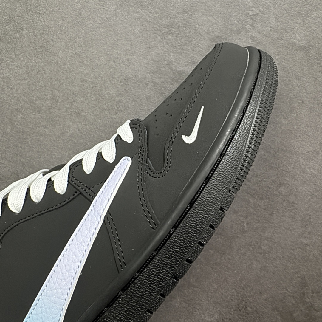 图片[5]-【定制版】ACW x Travis Scott x Air Jordan 1 Low ACW x AJ1 低帮 黑白倒钩 AJ1 乔丹1代 aj1 乔1 低邦 黑白倒勾联名 乔丹篮球鞋系列 鞋款整体以米黑色为底搭配黑色框架覆盖层，标志性的反钩Swoosh Logo采用白色呈现，内侧也辅以白色Swoosh Logo点缀，鞋舌等多处TS标志性元素均得以保留；鞋舌上以Nike Swoosh Logo呈现，鞋头处迷你Swoosh Logo采用白色妆点，后跟的Jack厂牌标志以及Wings Logo均以白色缝线打造，后跟侧下方印有ACW字样，彰显联名身份；最后以黑色中底搭配同色橡胶外底完善整体设计收尾。 货号：AC1808-192 尺码：36 36.5 37.5 38 38.5 39 40 40.5 41 42 42.5 43 44 44.5 45 编码：HXSB330340-选品中心