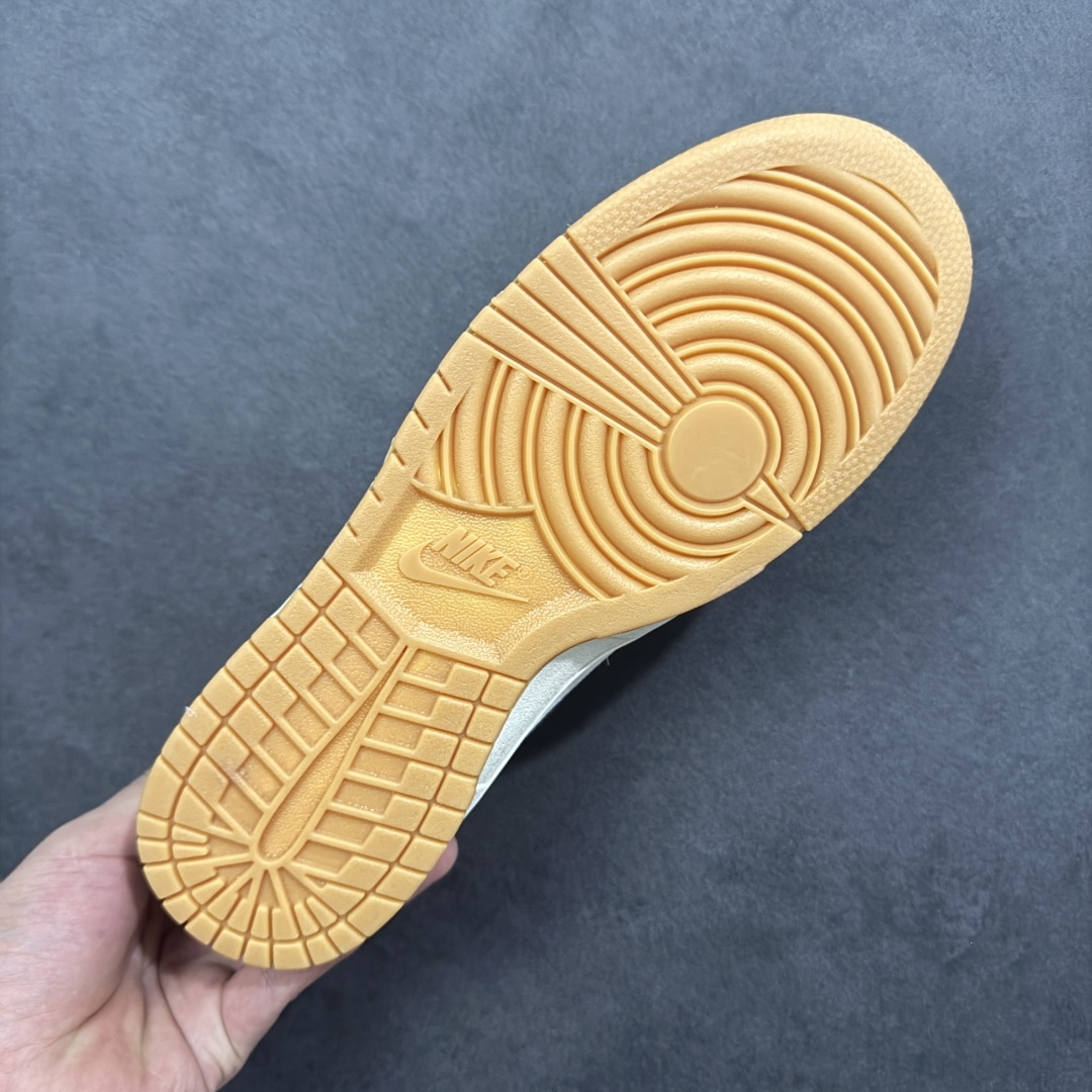 图片[9]-【定制版】Nike SB Dunk Low 联名 石墨灰 高端定制 低帮休闲板鞋 SG6688-006  #定制鞋盒 大厂纯原品质出货 超高清洁度 高级麂皮 皮料切割干净无任何毛边 细节完美   尺码：36 36.5 37.5 38 38.5 39 40 40.5 41 42 42.5 43 44 44.5 45 编码：HXSB330340-选品中心