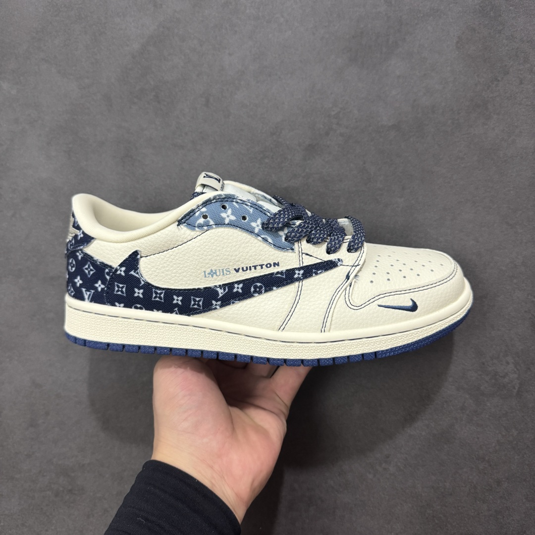【定制版】高端定制 Travis Scott x Fragment Design x Jordan Air Jordan 1 Low OG SP “路易威登联名------水洗牛仔蓝印花” 高端定制 倒钩三方联名低帮篮球鞋 #定制鞋盒 大厂纯原品质出货 超高清洁度 皮料切割干净无任何毛边 细节完美 货号：XD1979-002 尺码：36 36.5 37.5 38 38.5 39 40 40.5 41 42 42.5 43 44 44.5 45 编码：HXSB330340-选品中心