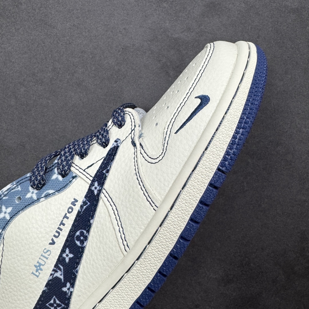 图片[5]-【定制版】高端定制 Travis Scott x Fragment Design x Jordan Air Jordan 1 Low OG SP “路易威登联名——水洗牛仔蓝印花” 高端定制 倒钩三方联名低帮篮球鞋 #定制鞋盒 大厂纯原品质出货 超高清洁度 皮料切割干净无任何毛边 细节完美 货号：XD1979-002 尺码：36 36.5 37.5 38 38.5 39 40 40.5 41 42 42.5 43 44 44.5 45 编码：HXSB330340-选品中心