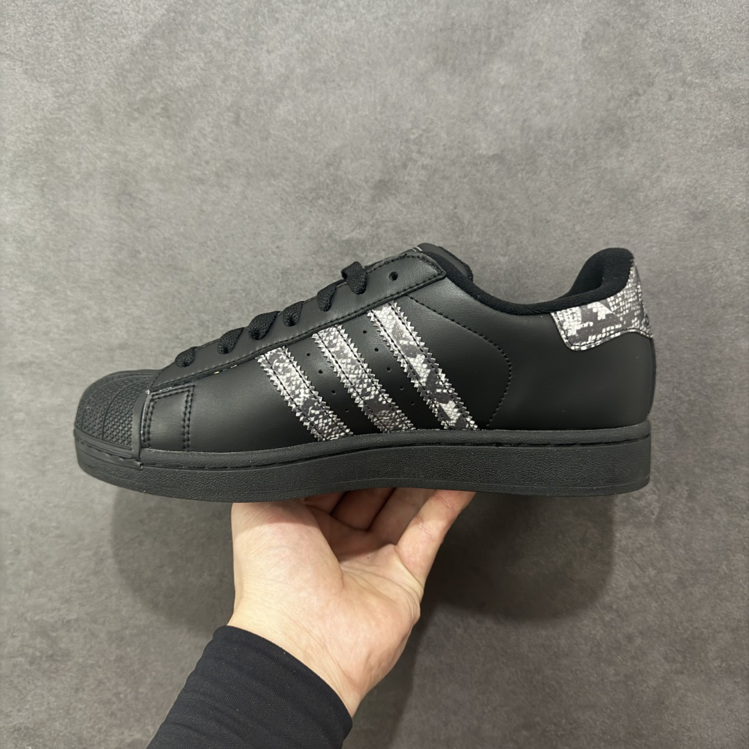 图片[2]-【H11纯原】Adidas Originals Superstar 2 黑纹 采用头层皮革饰片组合粒面牛剖革鞋面材质 2020改良全包围鞋垫 正确2020版鞋底模具及扇贝头盖片 货号：JP6058 尺码：35.5 36 36.5 37 38 38.5 39 40 40.5 41 42 42.5 43 44 44.5 45-选品中心