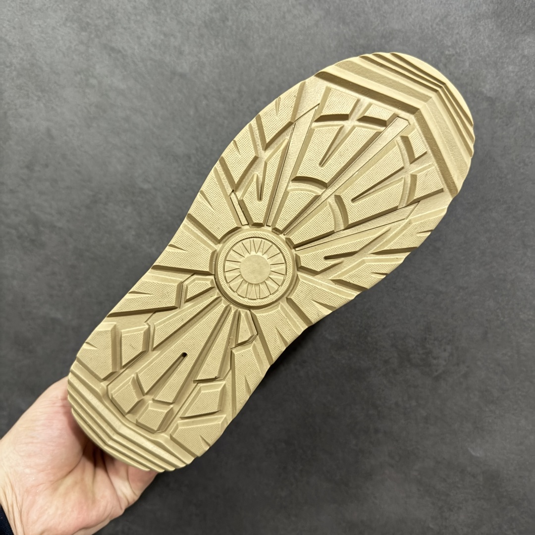 图片[9]-【莞产版本】最新官方改版新款 平台外贸专供 UGG ULTRA MINI PLATFORM 男士短靴冬季中性雪地鞋 U6337M 十年品牌制鞋代工厂生产线出品 注重每一处细节 隆丰A级羊皮毛一体 完全遵循ZP工艺流程打造 尺码：38-44-选品中心