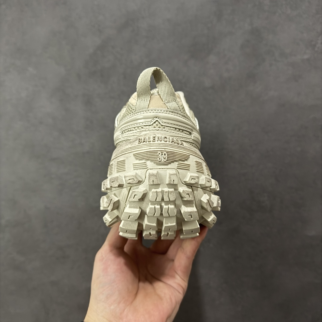 图片[4]-【Good纯原福利】巴黎世家 Balenciaga Defender 复古老爹鞋轮胎鞋 原市场5-600的货 顶级大厂出品 份量十足 售前售后保障到底 可退换 工厂白菜价清库存 价格相当给力 强推💪🏻 注意把握 手慢无 注意代发运费超重‼️ 尺码：35 36 37 38 39 40 41 42 43 44 45-选品中心