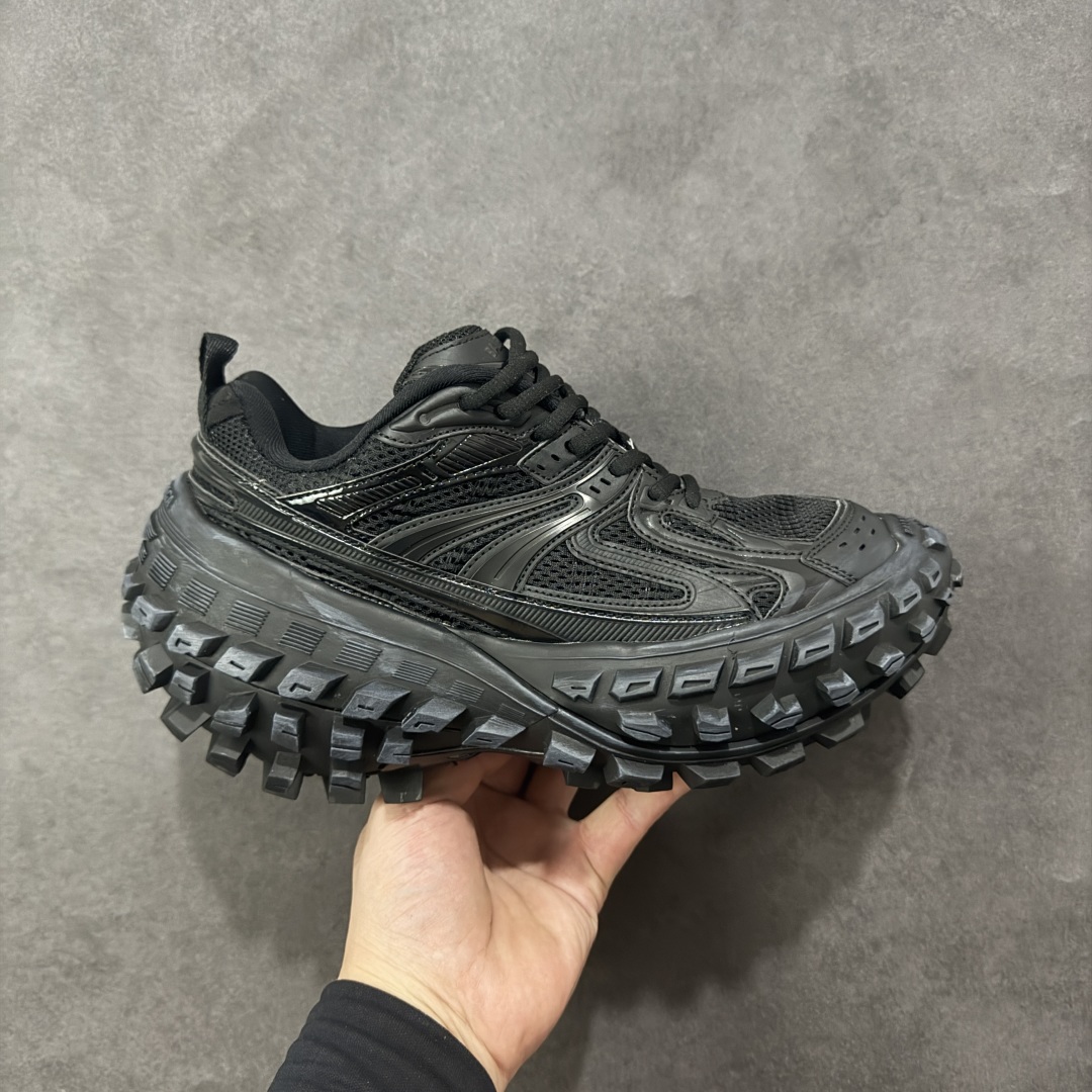 【Good纯原福利】巴黎世家 Balenciaga Defender 复古老爹鞋轮胎鞋 原市场5-600的货 顶级大厂出品 份量十足 售前售后保障到底 可退换 工厂白菜价清库存 价格相当给力 强推💪🏻 注意把握 手慢无 注意代发运费超重‼️ 尺码：35 36 37 38 39 40 41 42 43 44 45-选品中心