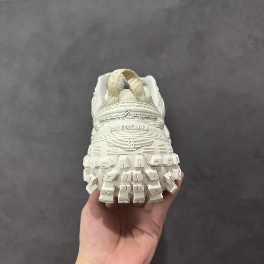 图片[4]-【Good纯原福利】巴黎世家 Balenciaga Defender 复古老爹鞋轮胎鞋 原市场5-600的货 顶级大厂出品 份量十足 售前售后保障到底 可退换 工厂白菜价清库存 价格相当给力 强推💪🏻 注意把握 手慢无 注意代发运费超重‼️ 尺码：35 36 37 38 39 40 41 42 43 44 45-选品中心