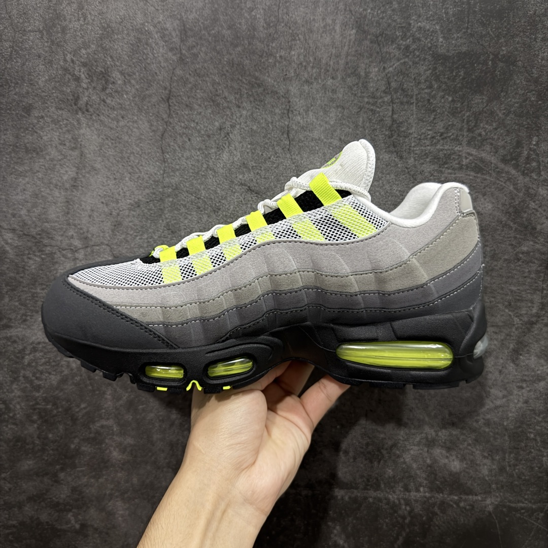 图片[2]-【GX版本】Nike Air Max 95 黑黄(2025)版出货 尺码40-48.5 货号：HM4740-001 注意⚠️区分 新款大底气垫有横磨线 报货备注2025新版 外贸顶级专供 全部配色原鞋原尺码开发生产 极致还原 一眼ZP既视感 多道QC质检   尺码：40 40.5 41 42 42.5 43 44 44.5 45 45.5 46 47.5 48.5-选品中心