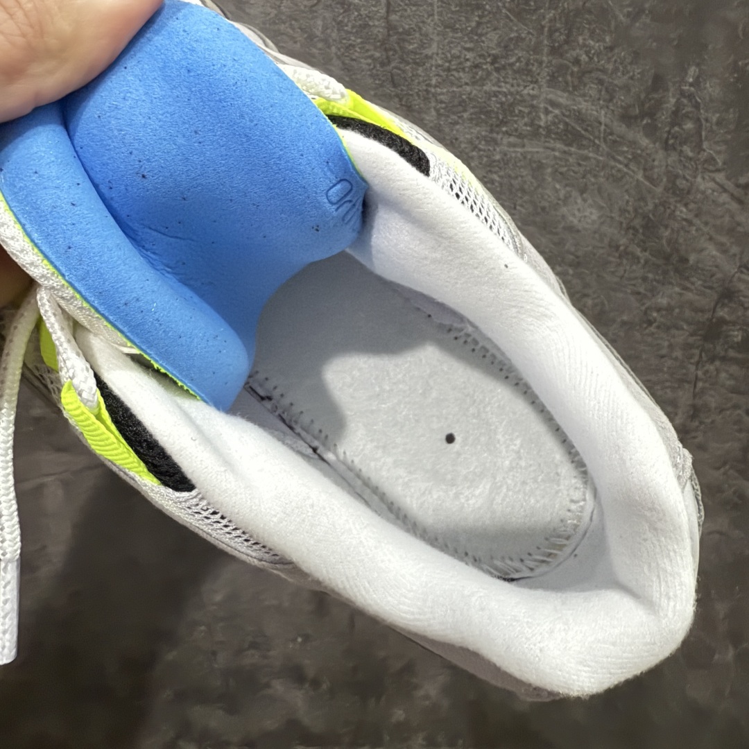 图片[8]-【GX版本】Nike Air Max 95 黑黄(2025)版出货 尺码40-48.5 货号：HM4740-001 注意⚠️区分 新款大底气垫有横磨线 报货备注2025新版 外贸顶级专供 全部配色原鞋原尺码开发生产 极致还原 一眼ZP既视感 多道QC质检   尺码：40 40.5 41 42 42.5 43 44 44.5 45 45.5 46 47.5 48.5-选品中心