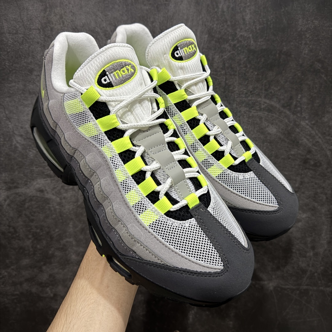 【GX版本】Nike Air Max 95 黑黄(2025)版出货 尺码40-48.5 货号：HM4740-001 注意⚠️区分 新款大底气垫有横磨线 报货备注2025新版 外贸顶级专供 全部配色原鞋原尺码开发生产 极致还原 一眼ZP既视感 多道QC质检   尺码：40 40.5 41 42 42.5 43 44 44.5 45 45.5 46 47.5 48.5-选品中心