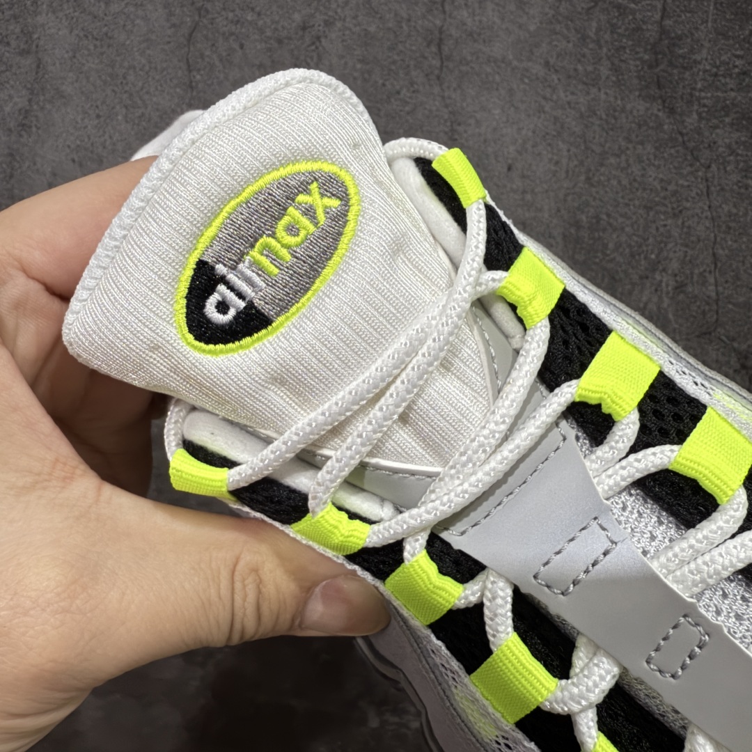 图片[5]-【GX版本】Nike Air Max 95 黑黄(2025)版出货 尺码40-48.5 货号：HM4740-001 注意⚠️区分 新款大底气垫有横磨线 报货备注2025新版 外贸顶级专供 全部配色原鞋原尺码开发生产 极致还原 一眼ZP既视感 多道QC质检   尺码：40 40.5 41 42 42.5 43 44 44.5 45 45.5 46 47.5 48.5-选品中心