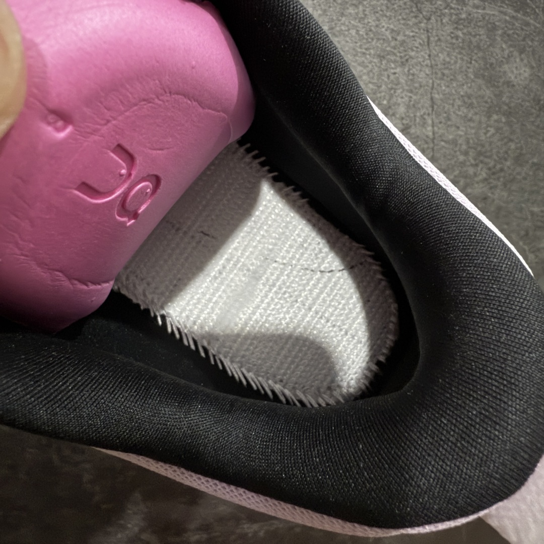 图片[8]-【渠道M版】ON昂跑 x Loewe 罗意威联名二代系列 原版开发 原材料打造 还原真实脚感 鞋底非常软弹 跑步健身必备 原版对比无任何差别 高端零售必推版本 市场独家货 区别市场所有版本 还原对比 鞋面采用一体成型布料 有弹性非常透气 鞋底镂空设计 运用了CLOUDTILT专利技术 弹力十足 毫无负重感 适合日常长距离行走或者休闲旅游 跑步！ 尺码 36-39-选品中心