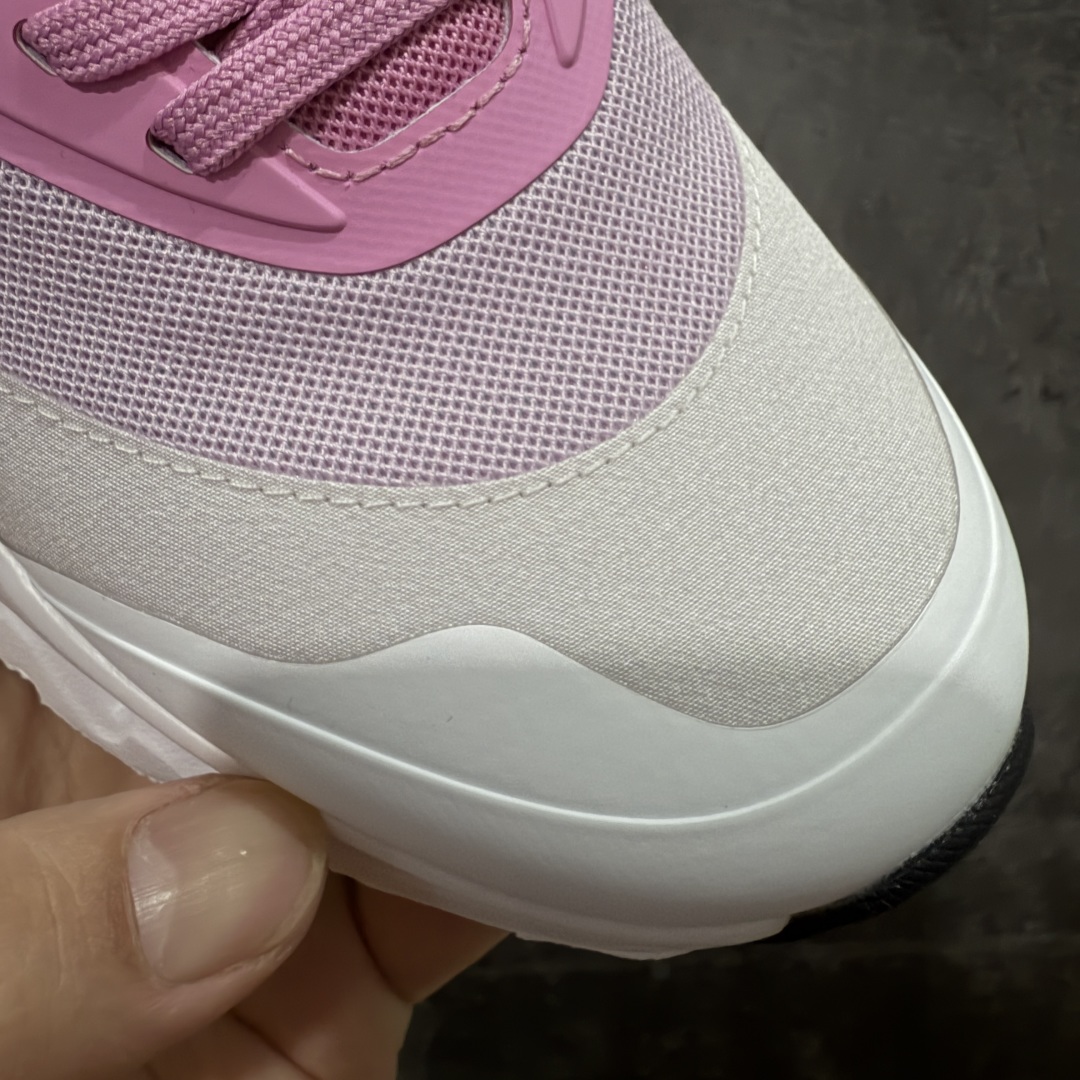 图片[5]-【渠道M版】ON昂跑 x Loewe 罗意威联名二代系列 原版开发 原材料打造 还原真实脚感 鞋底非常软弹 跑步健身必备 原版对比无任何差别 高端零售必推版本 市场独家货 区别市场所有版本 还原对比 鞋面采用一体成型布料 有弹性非常透气 鞋底镂空设计 运用了CLOUDTILT专利技术 弹力十足 毫无负重感 适合日常长距离行走或者休闲旅游 跑步！ 尺码 36-39-选品中心