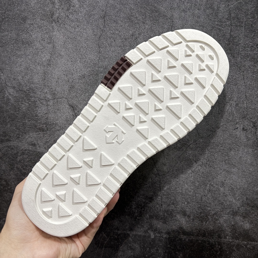 图片[9]-【纯原M版】迪桑特DESCENTE DUALIS DE BOARD 运动舒适 低帮休闲鞋 灵感源于经典鞋形 以简洁线条勾勒百搭造型 选用皮革鞋面赋予质感 缓震中底提升穿着舒适度 兼顾日常运动与休闲场景 让实用与仪式感巧妙融合 尺码：36 36.5 37.5 38 38.5 39 40 40.5 41 42 42.5 43 44 45-选品中心