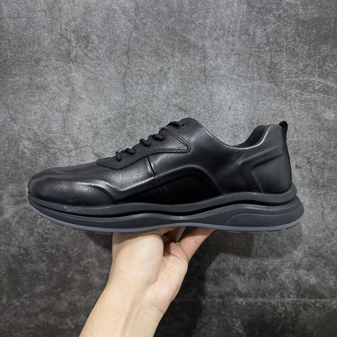 图片[2]-【广东纯原版本】Ecco/爱步 Biom Aex M 皮面系列25新款 舒适百搭时尚运动健步鞋 经典和现代工艺品质融合 精选意大利小牛皮面料 舒适性相当不错 版型楦型非常到位上脚 专柜热销款 独有鞋型设计 特有Logo车边 特别有型 北欧风格 舒适 休闲保暖 超弹性 耐磨 减震 按摩大底(PU+TPU 组合）经典潮流 随意搭配 尺码：39 40 41 42 43 44 （标准码）-选品中心