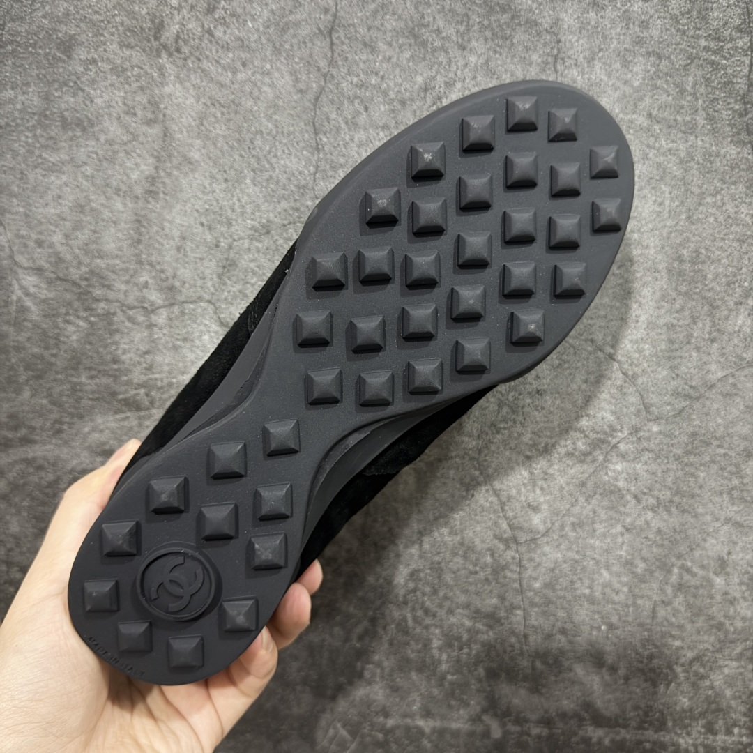 图片[9]-【莞产礼盒版本】Chanel 香奈儿最新菱格小球鞋 新款棒球鞋 莞产顶级纯原 官方最新花纹礼盒顶级包装官方同步 四季百搭 coco女孩必入 隐藏款网球鞋 秀气高级好看 非常舒适！ 鞋面原版定制胎牛油皮 牛反绒 原版进口透气绒布 小羊皮内里 原版开模碎钉钉橡胶 原厂TPU组合大底 尺码：35 36 37 38 39 40-选品中心