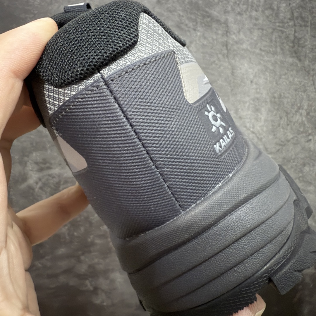 图片[2]-【GX纯原】凯乐石KAILAS 远征5 FLT 舒适简约经典登山 防滑耐磨防水 低帮 徒步鞋 市面唯一正确防泼水防水面料 正确防水内里布 真正做到内外防水 区别市场假防水 鞋面材质：运用耐磨防砂网布，能防止沙石进入鞋内，同时具备良好的透气性，可让脚部保持干爽。 \\t鞋底性能：搭载Vibram防滑耐磨大底，有出色的抓地力，仿鲨齿纹路设计，能应对各种复杂路面；鞋底还能提供良好的稳定性和支撑力，减少脚部疲劳。 \\t防水技术：采用FILTERTEC防水透气技术，防水指数高达8000mm H₂O，能有效防止雨水渗透，同时能保持脚面干爽。 \\t细节设计：鞋头采用橡胶防撞包边，保护脚趾免受伤害；鞋舌一体式设计，防止碎石泥沙进入；采用亚洲人脚型鞋楦设计，配合中腰包裹，提高舒适性。 适用场景：适合多日或单日轻装徒步，也可用于城市通勤，是一双兼顾户外与日常穿着的多功能鞋子。 尺码：40 41.5 42 42.5 43 44 44.5 45（女码第二轮出货）-选品中心
