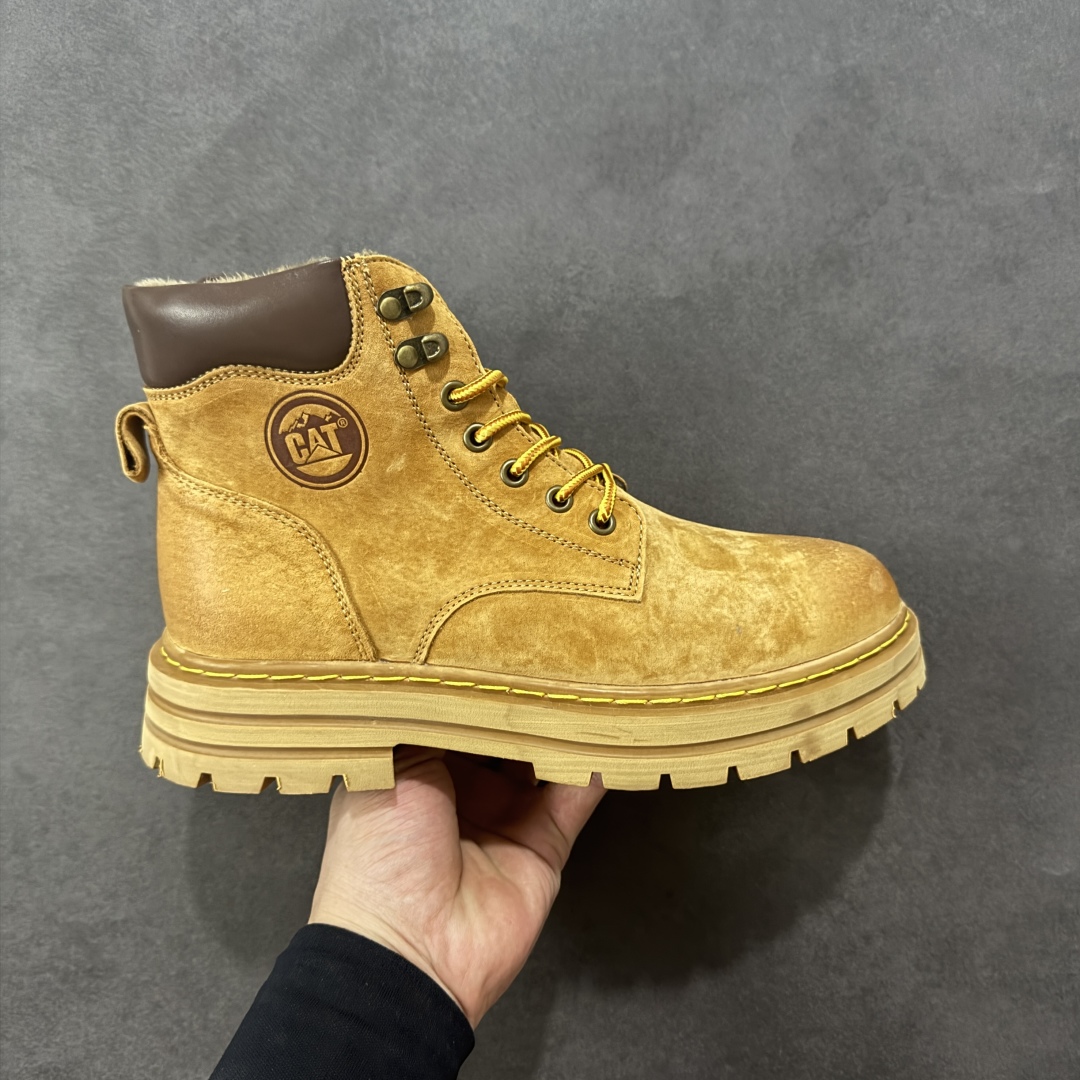 【公司级】2024ss秋冬新款CAT/卡特 硬汉推土机品牌经典百搭户外休闲大黄靴系列 广东大厂品质 常年主打 时尚潮流搭配 面料釆用意大利进口麂牛皮 全鞋真牛皮材料 大底到五金都是代工厂原材料制作 好货不杀猪 首单质量严格把控 全套官网统一包装 今年冬季防寒户外专用 日常随意搭配 型男必备 货号: P726539M 尺码:38 39 40 41 42 43 44 (皮鞋码)-选品中心