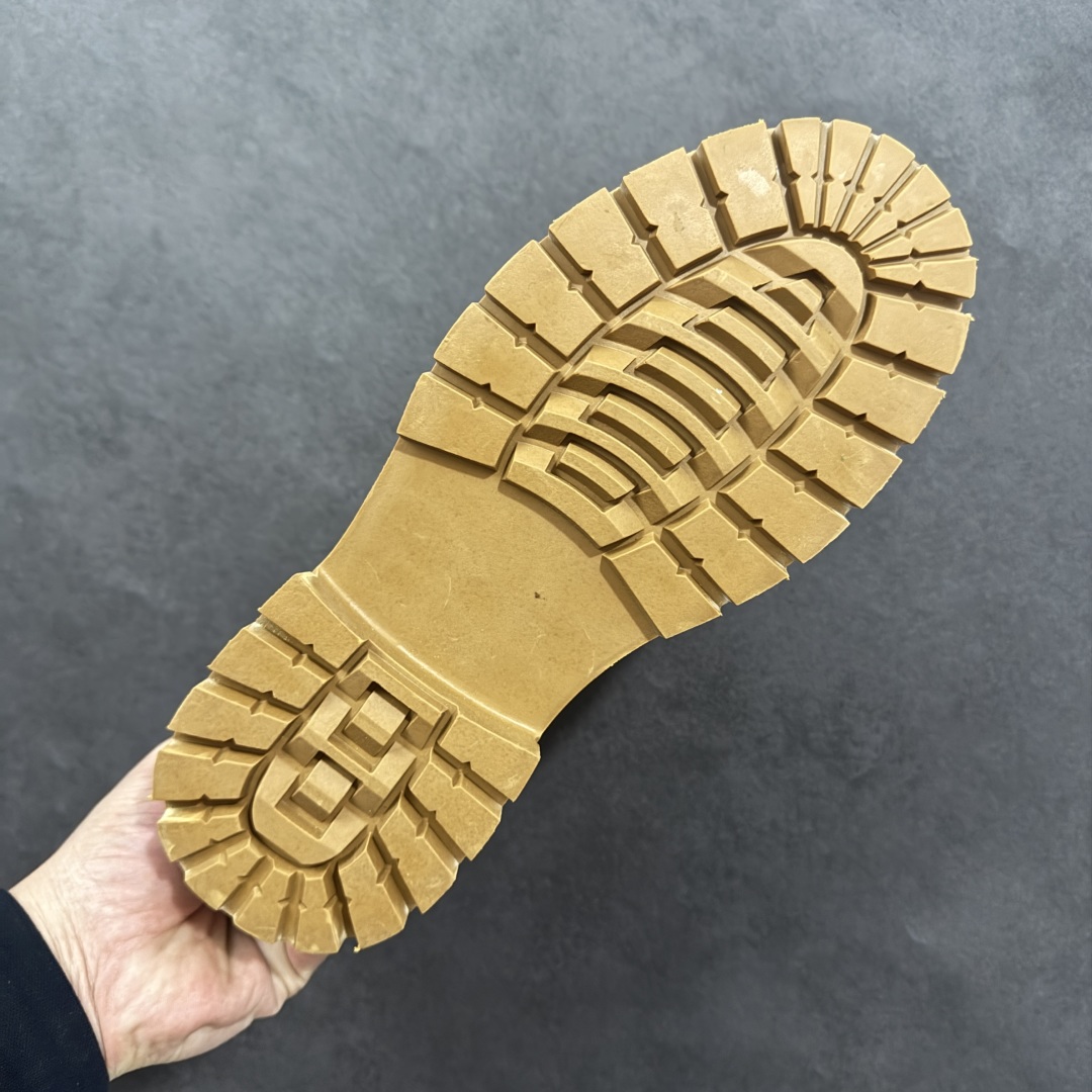 图片[9]-【公司级】2024ss秋冬新款CAT/卡特 硬汉推土机品牌经典百搭户外休闲大黄靴系列 广东大厂品质 常年主打 时尚潮流搭配 面料釆用意大利进口麂牛皮 全鞋真牛皮材料 大底到五金都是代工厂原材料制作 好货不杀猪 首单质量严格把控 全套官网统一包装 今年冬季防寒户外专用 日常随意搭配 型男必备 货号： P726539M 尺码：38 39 40 41 42 43 44 (皮鞋码)-选品中心