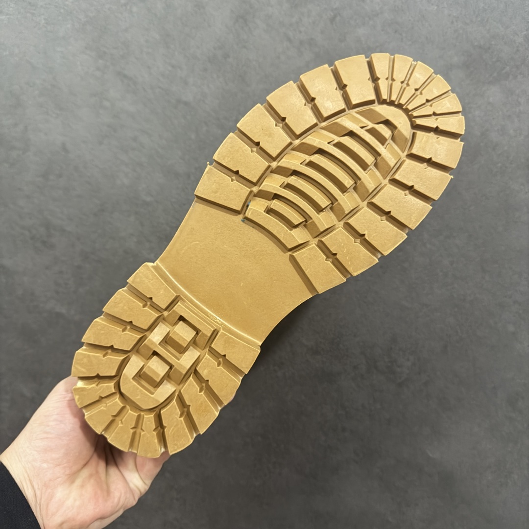 图片[9]-【公司级】2024ss秋冬新款CAT/卡特 硬汉推土机品牌经典百搭户外休闲大黄靴系列 广东大厂品质 常年主打 时尚潮流搭配 面料釆用意大利进口麂牛皮 全鞋真牛皮材料 大底到五金都是代工厂原材料制作 好货不杀猪 首单质量严格把控 全套官网统一包装 今年冬季防寒户外专用 日常随意搭配 型男必备 货号： P726539M 尺码：38 39 40 41 42 43 44 (皮鞋码)-选品中心