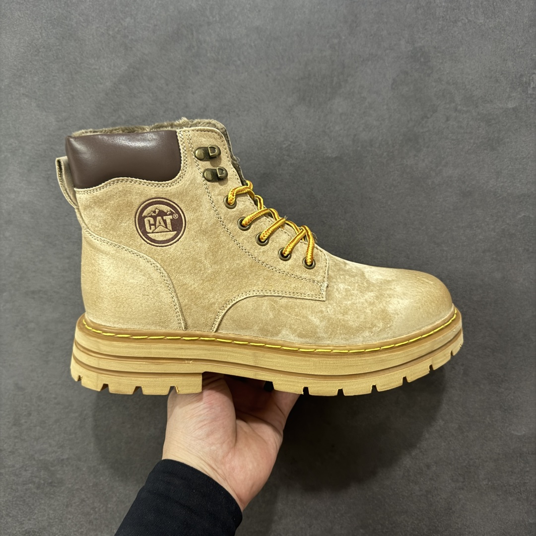 【公司级】2024ss秋冬新款CAT/卡特 硬汉推土机品牌经典百搭户外休闲大黄靴系列 广东大厂品质 常年主打 时尚潮流搭配 面料釆用意大利进口麂牛皮 全鞋真牛皮材料 大底到五金都是代工厂原材料制作 好货不杀猪 首单质量严格把控 全套官网统一包装 今年冬季防寒户外专用 日常随意搭配 型男必备 货号: P726539M 尺码:38 39 40 41 42 43 44 (皮鞋码)-选品中心
