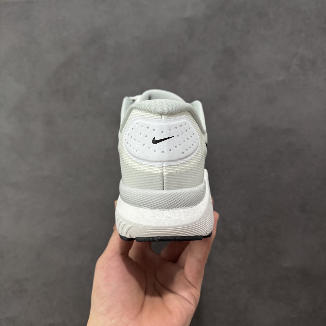 图片[4]-【公司级】Nike Air Zoom Structure 26轻量跑鞋 鞋面采用透气工程网眼材质制作，鞋身整体轻盈舒适透气,鞋子颜色以玫红色为主色调！耐克Logo以黑色搭配，整体颜色非常协调，简约风格，让日穿的穿搭更时尚。前掌搭载Air Zoom气垫，中底采用泡棉减震科技 货号：HJ1102-100 尺码：36 36.5 37.5 38 38.5 39 40 40.5 41 42 42.5 43 44 45 编码：YBB220230-选品中心