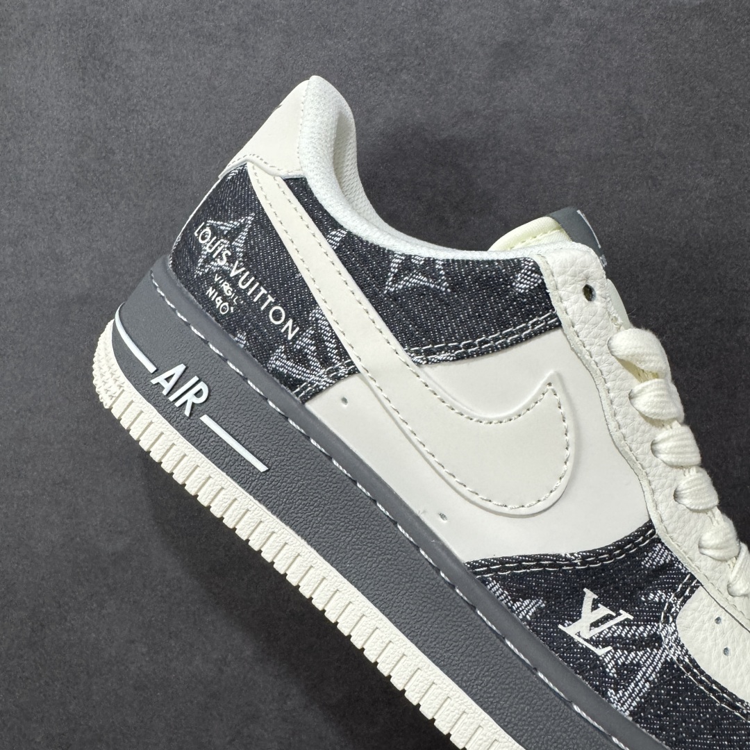 图片[6]-【定制版】NIke Air Force 107 Low “LV联名——米黑牛仔布”空军一号 低帮 运动鞋 休闲鞋 折边针车 工艺难度大 原楦头原纸板 原装鞋盒 定制五金配件 内置全掌气垫 原厂鞋底 货号：SM6668-110 尺码：36 36.5 37.5 38 38.5 39 40 40.5 41 42 42.5 43 44 44.5 45-选品中心