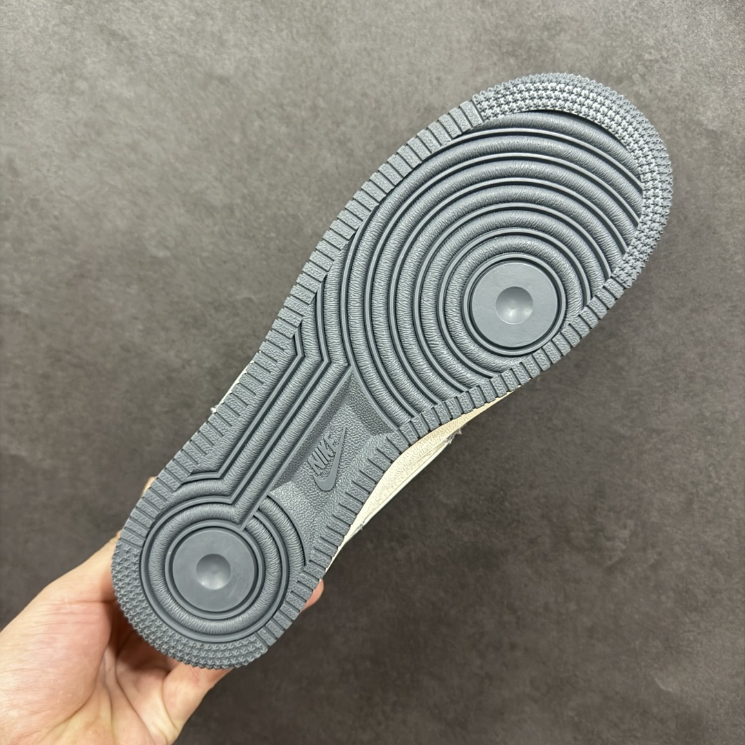 图片[9]-【公司级】Nike Air Force 1 \’07 Low “迪奥联名——花纹米灰红”空军一号 高端定制 低帮 运动鞋 休闲鞋 折边针车 工艺难度大 原楦头原纸板 原装鞋盒 定制五金配件 内置全掌气垫 原厂鞋底 货号：MZ9588-807 尺码：36 36.5 37.5 38 38.5 39 40 40.5 41 42 42.5 43 44 44.5 45 编码：HXSB310320-选品中心