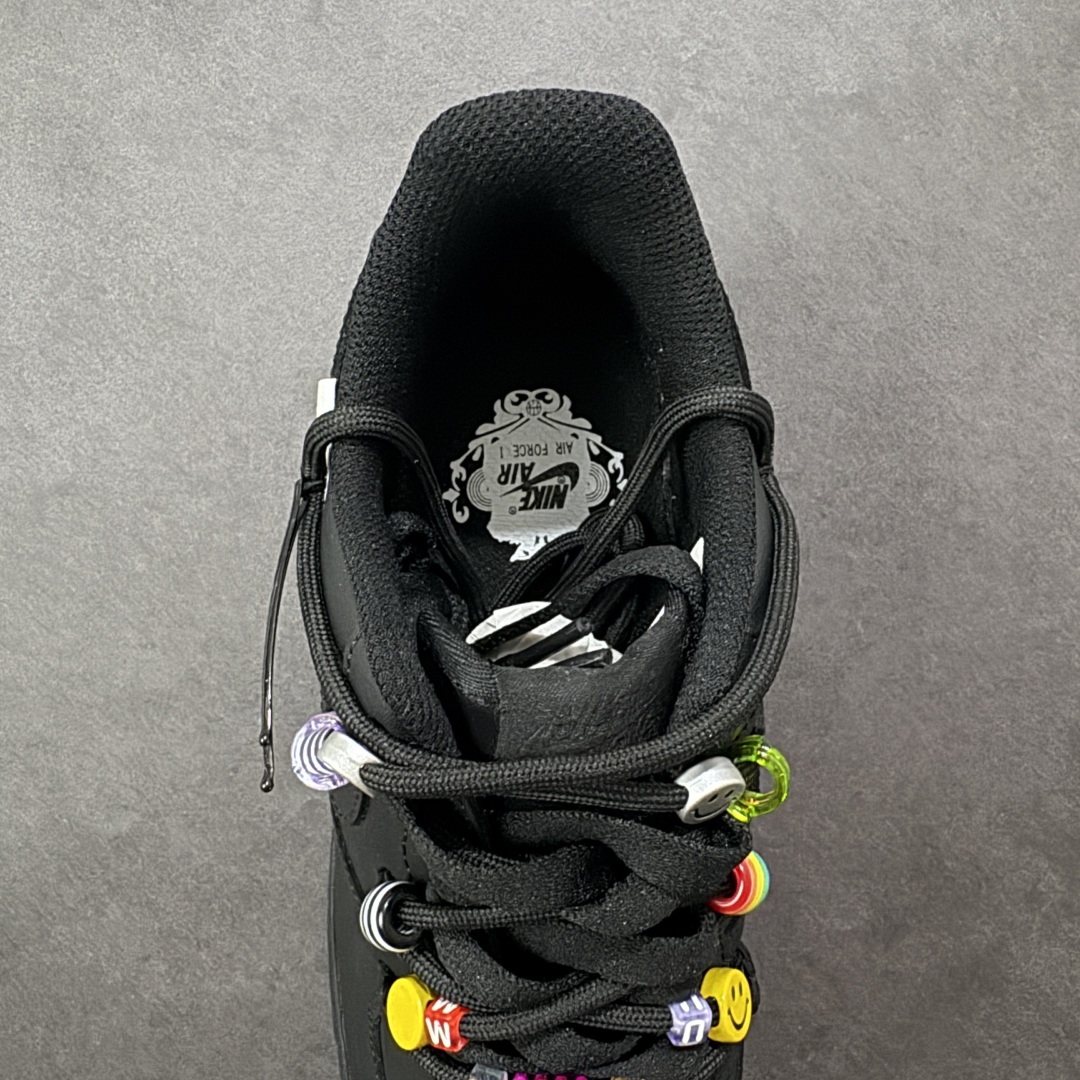 图片[7]-【定制版】“密码终局”✨订制空军一号板鞋 该定制版球鞋选用原鞋款为Nike Air Force 1\’07空军一号低帮，设计灵感来源于彩色珠珠,整体以黑色为主色 调保留板鞋招牌造型,遵从极简风设计原则又保留鞋子的层次感和设计感。搭配上五彩的珠子,突出色彩,使鞋子在整体在日常百搭的基础上,又显得潮流感十足经典黑配色,彰显简约时尚。 货号：FQ5296-101 尺码：36 36.5 37.5 38 38.5 39 40 40.5 41 42 42.5 43 44 44.5 45 编码：HXSA310320-选品中心