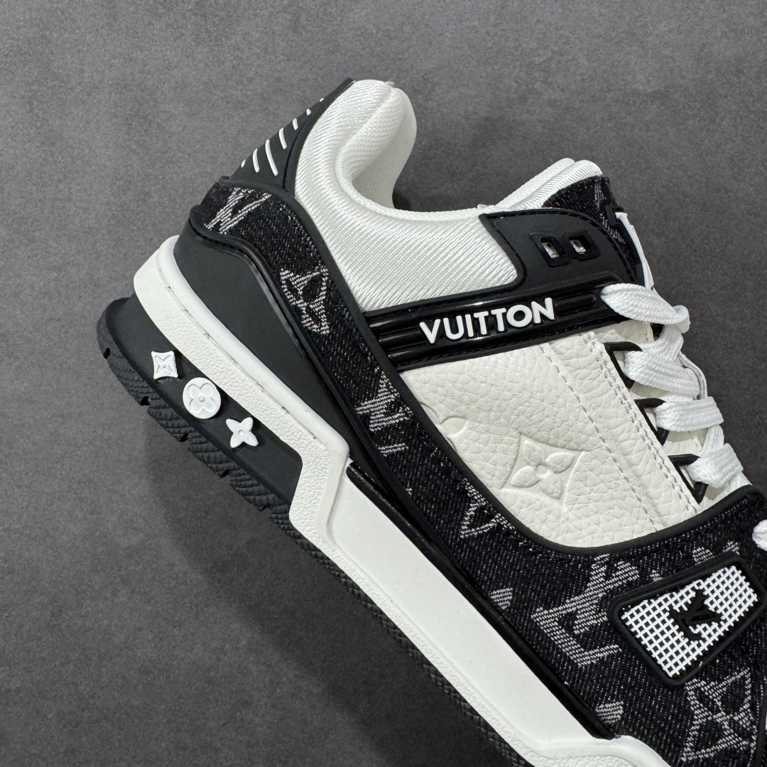 图片[6]-【GQ福利】LV Trainer 系列 经典低帮系带休闲运动百搭板鞋 原包装 原产高性价比 采用皮革鞋面材质 内里小羊皮打造及去味海玻璃脚垫，空胶工艺，外置耐磨橡胶大底 外贸客订回流 白菜价跑量 尺码：36-46-选品中心