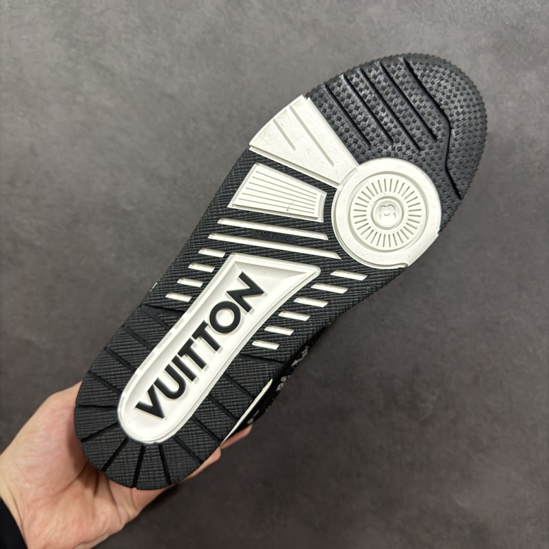 图片[9]-【GQ福利】LV Trainer 系列 经典低帮系带休闲运动百搭板鞋 原包装 原产高性价比 采用皮革鞋面材质 内里小羊皮打造及去味海玻璃脚垫，空胶工艺，外置耐磨橡胶大底 外贸客订回流 白菜价跑量 尺码：36-46-选品中心