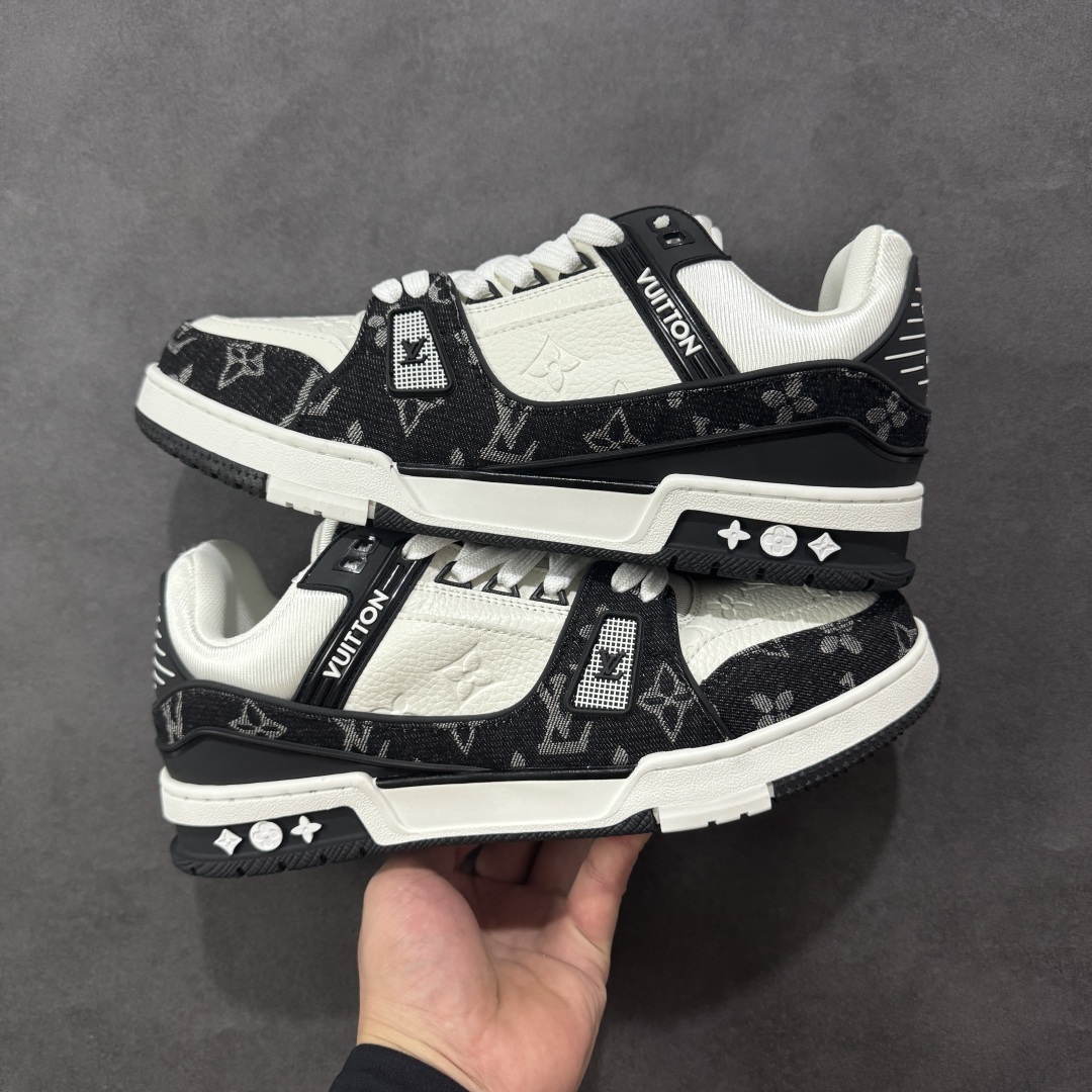 【GQ福利】LV Trainer 系列 经典低帮系带休闲运动百搭板鞋 原包装 原产高性价比 采用皮革鞋面材质 内里小羊皮打造及去味海玻璃脚垫,空胶工艺,外置耐磨橡胶大底 外贸客订回流 白菜价跑量 尺码:36-46-选品中心