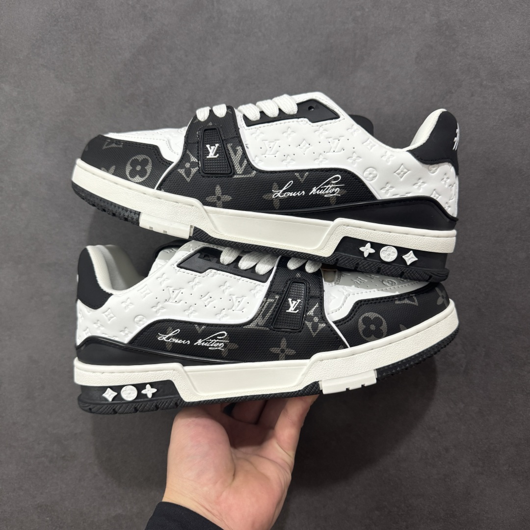 图片[7]-【GQ福利】LV Trainer 系列 经典低帮系带休闲运动百搭板鞋 原包装 原产高性价比 采用皮革鞋面材质 内里小羊皮打造及去味海玻璃脚垫，空胶工艺，外置耐磨橡胶大底 外贸客订回流 白菜价跑量 尺码：36-46-选品中心